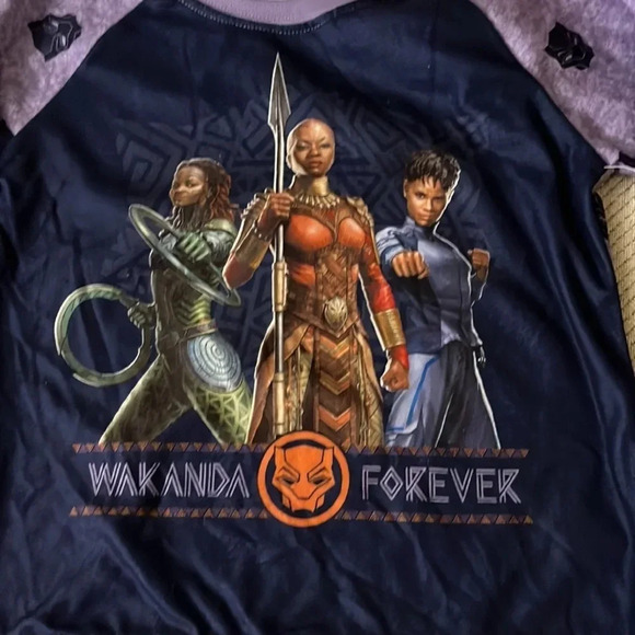 Marvel black panther wakanda forever kids pajama set, size small 6/6x - Picture 12 of 14